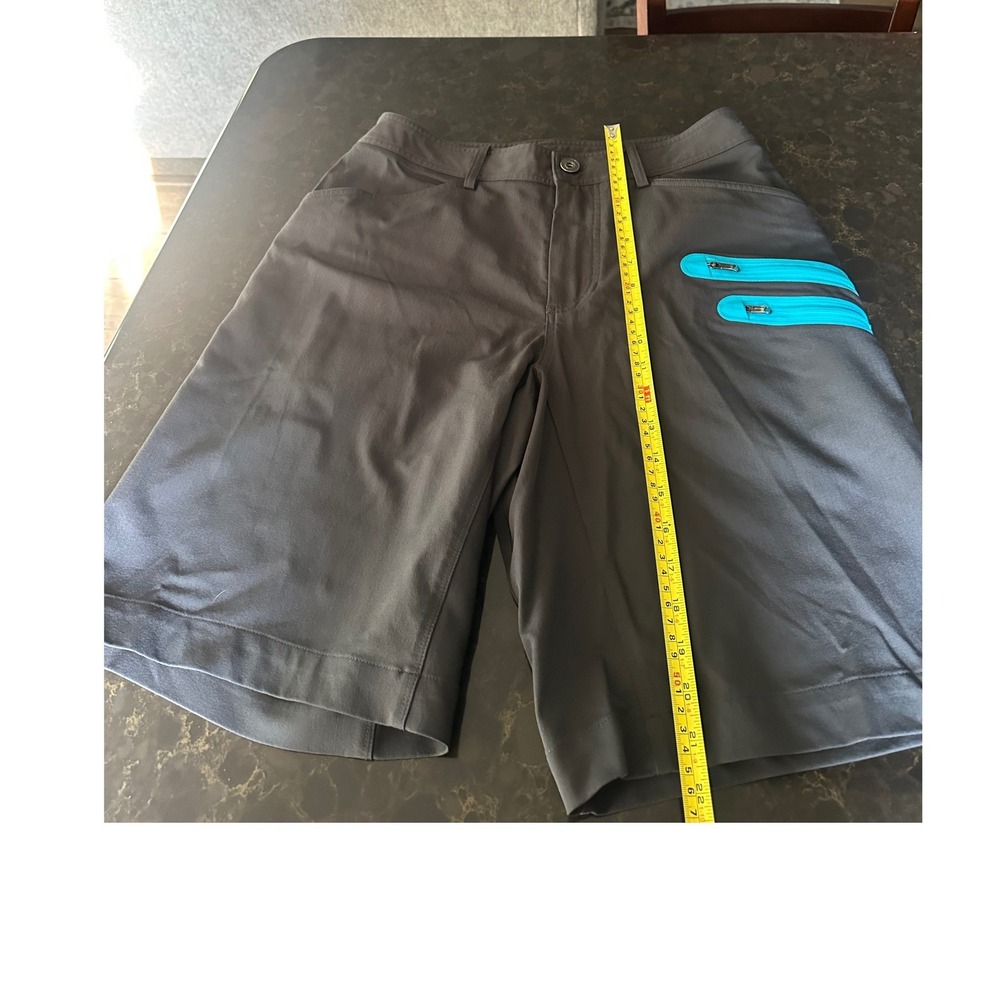 Lululemon Mens Athletic Cargo Shorts Grey Turquoise Blue Zipper Pockets Sz 34